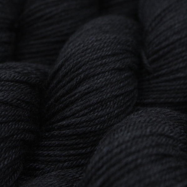 Darkness - Fleurieu (Yak 8ply)