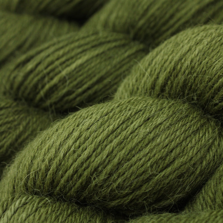 Handdyed Aplaca yarn, green
