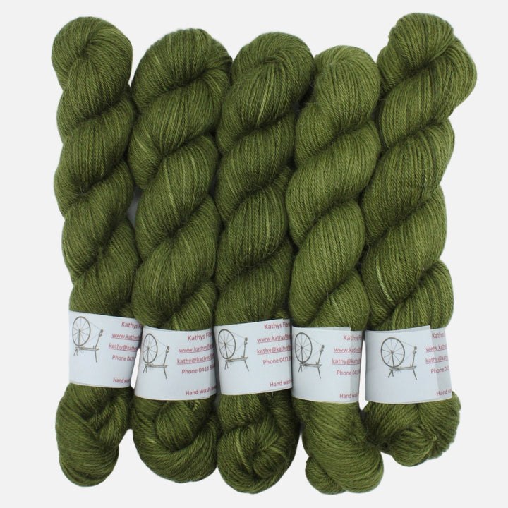 Handdyed Aplaca yarn, green