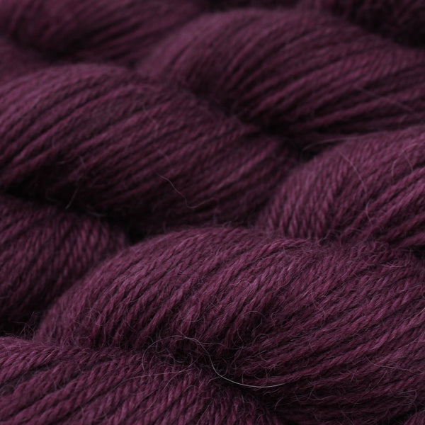 Handdyed Aplaca yarn, purple