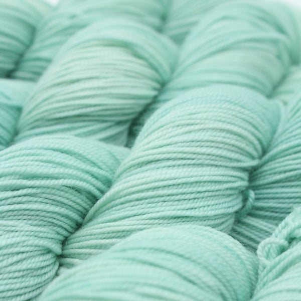 Handdyed yarn merino 4ply fingering blue