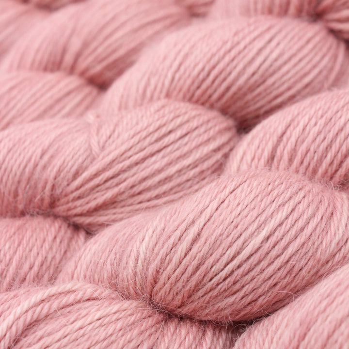 Handdyed Aplaca yarn pink