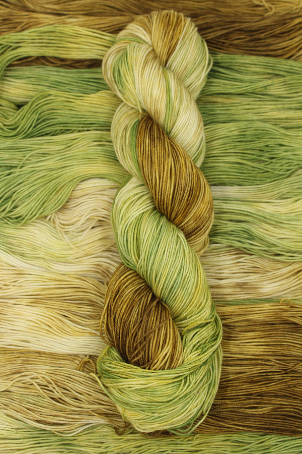 Mortar Attack Dig In - Merino 4ply