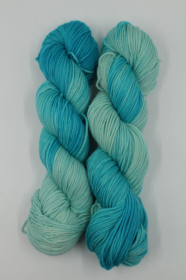 Dive Out - Merino 8ply (55g)