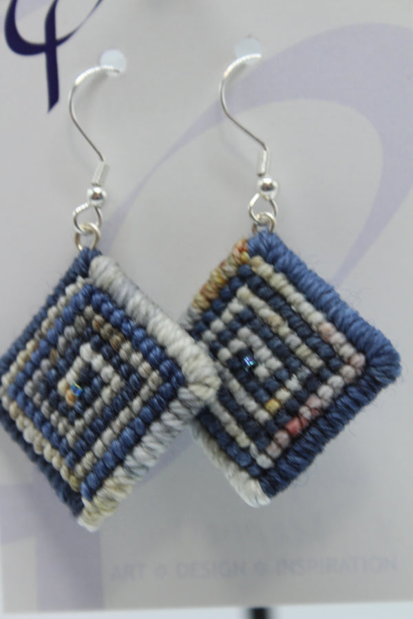Earrings - Needlepoint - Wolf + Deepess (J2313)