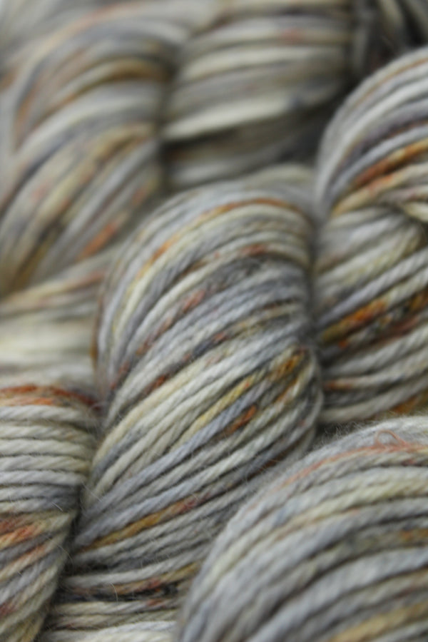 Wolf - Indulgence 8ply