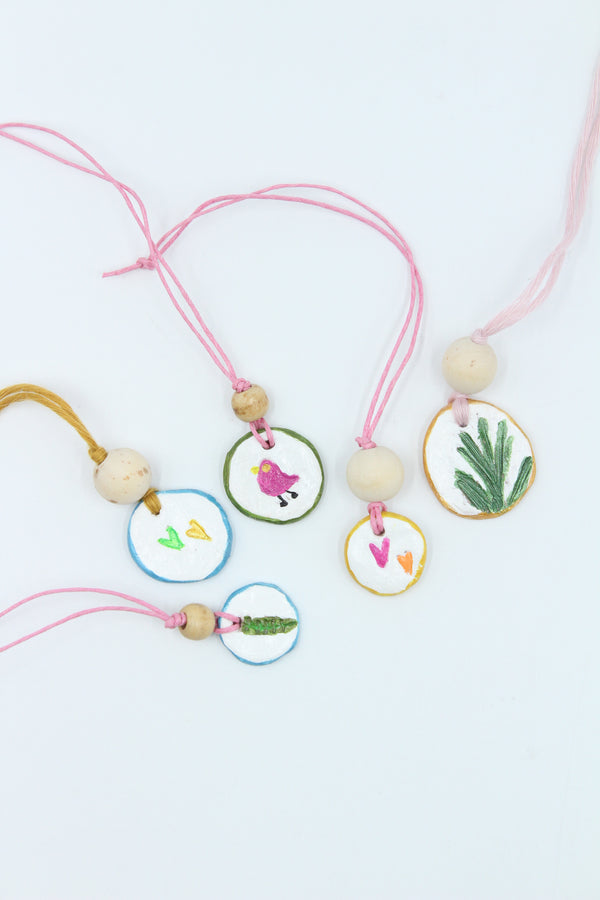 Oil Diffuser - Hand Painted Clay - 1 PCS - GREEN LEAF