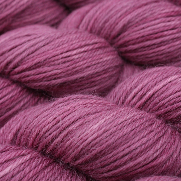 Handdyed Aplaca yarn pink